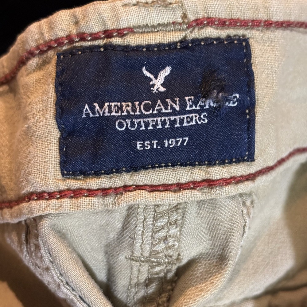 American Eagle Outfitters Mens 32 Cargo Shorts Khaki Classic Casual Utility Y2K - Picture 10 of 14